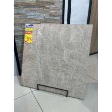 Piso Embramaco Arenito Beige Out RT 76020671 A 76X76 Piso Embramaco Arenito Beige Out RT 76020671 A 76X76