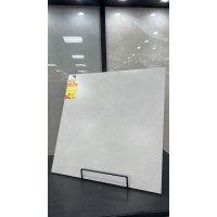 Porcelanato Esmaltado Acetinado Barcelona OFF White 84X84 Delta