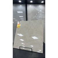 Porcelanato Esmaltado Polido Retificado Granada Sand 84X84 Delta